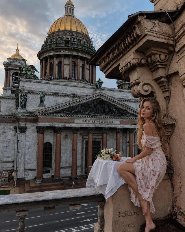Балкон с видом на Исаакий